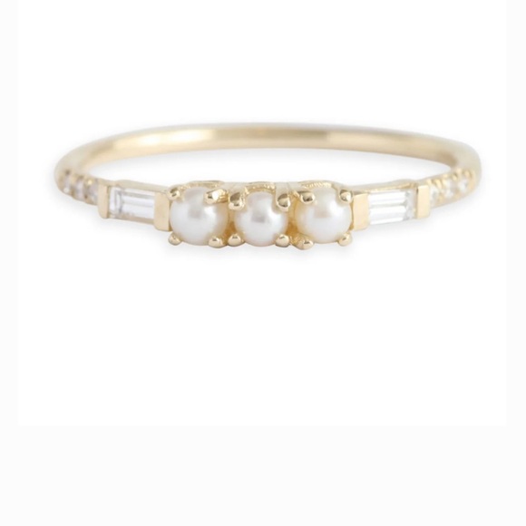 The LW Jewelry Co. Jewelry - Pearl 14K Gold Vermeil Band Ring in Freshwater